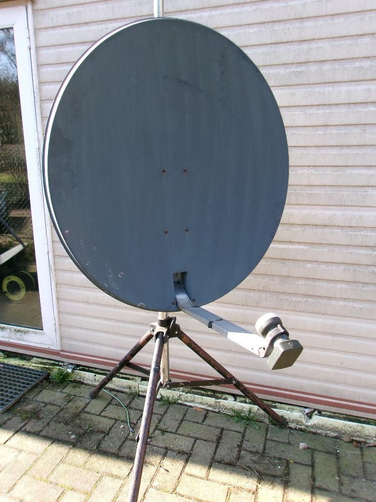 Schotelantenne 95cm voor satelliet, Enlèvement, Utilisé, Antenne (parabolique), Autres marques