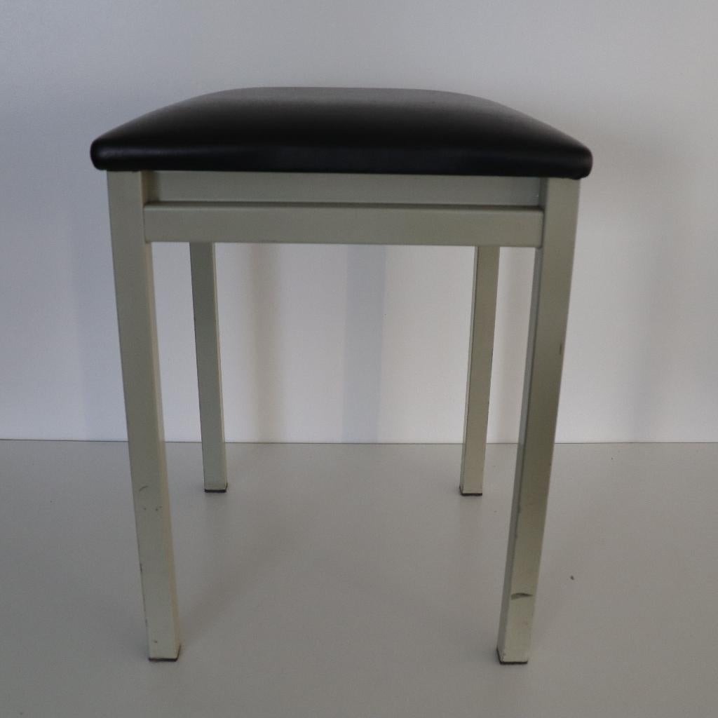 Krukje / tabouret, Ophalen, Gebruikt, IJzer