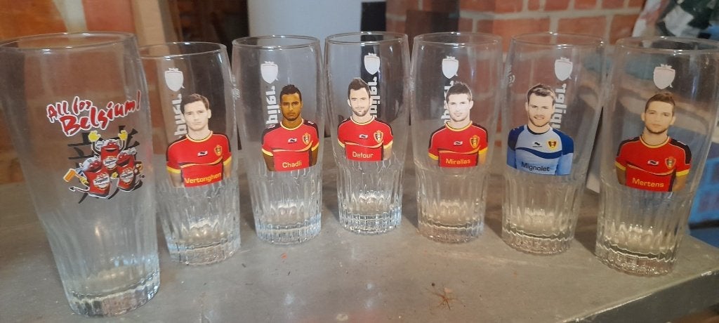 glazen met afbeelding van voetballers, Verzamelen, Biermerken, Ophalen, Zo goed als nieuw, Glas of Glazen, Jupiler