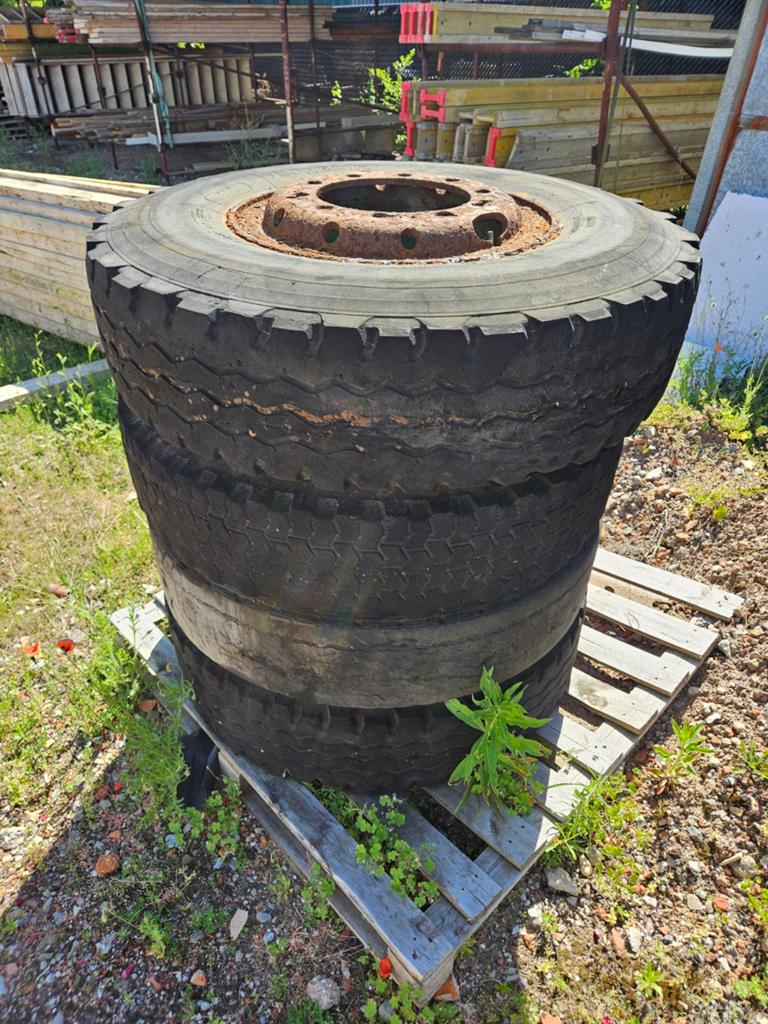 Banden met velg, Ophalen, Band(en)