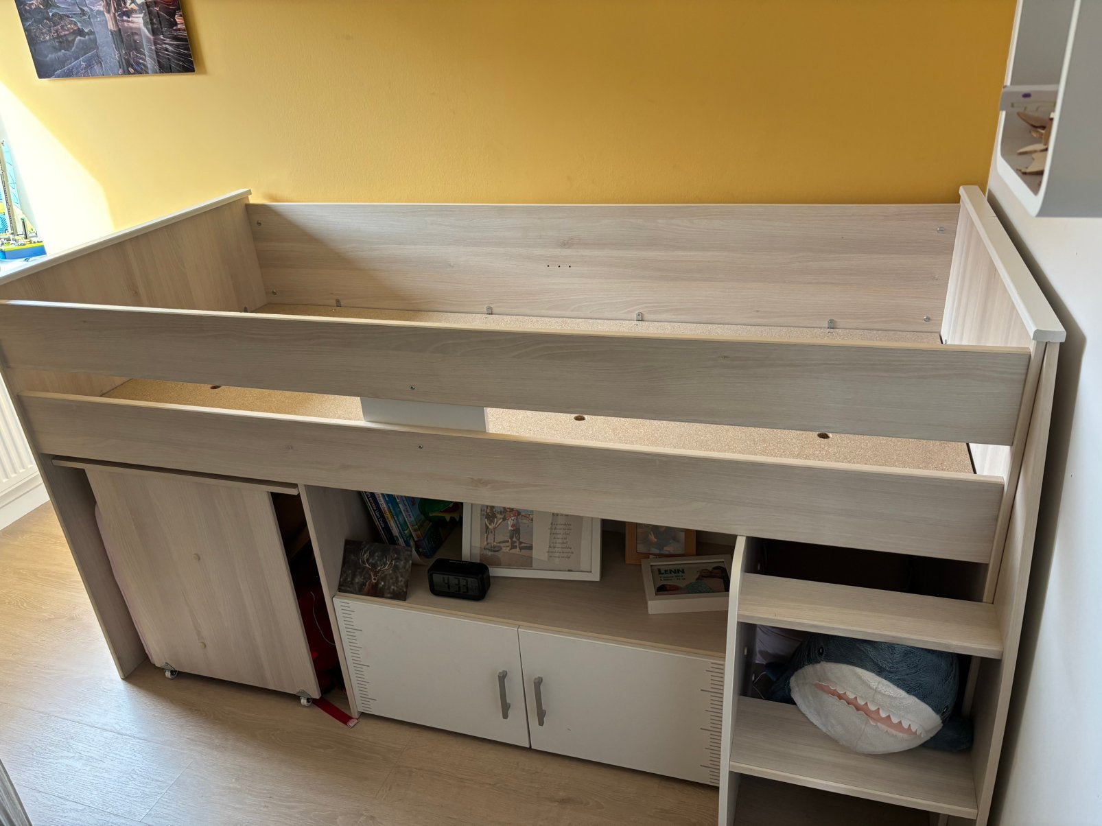 Bed Halfhoogslaper met bureau, Kinderen en Baby's, Kinderkamer | Stapelbedden en Hoogslapers, Ophalen, Zo goed als nieuw, Halfhoogslaper