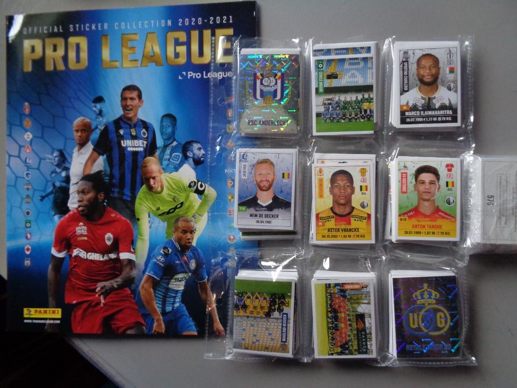 PANINI VOETBAL PRO LEAGUE 2020/2021 VOLL. LOSSE SET 706x, Verzenden, Nieuw