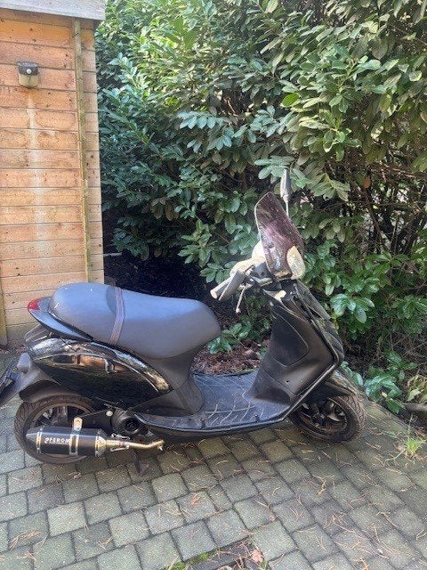 Piaggio Zip 4T Scooter Glans Zwart FULL OPTION B-klasse, Ophalen, Zip, Benzine, 50 cc