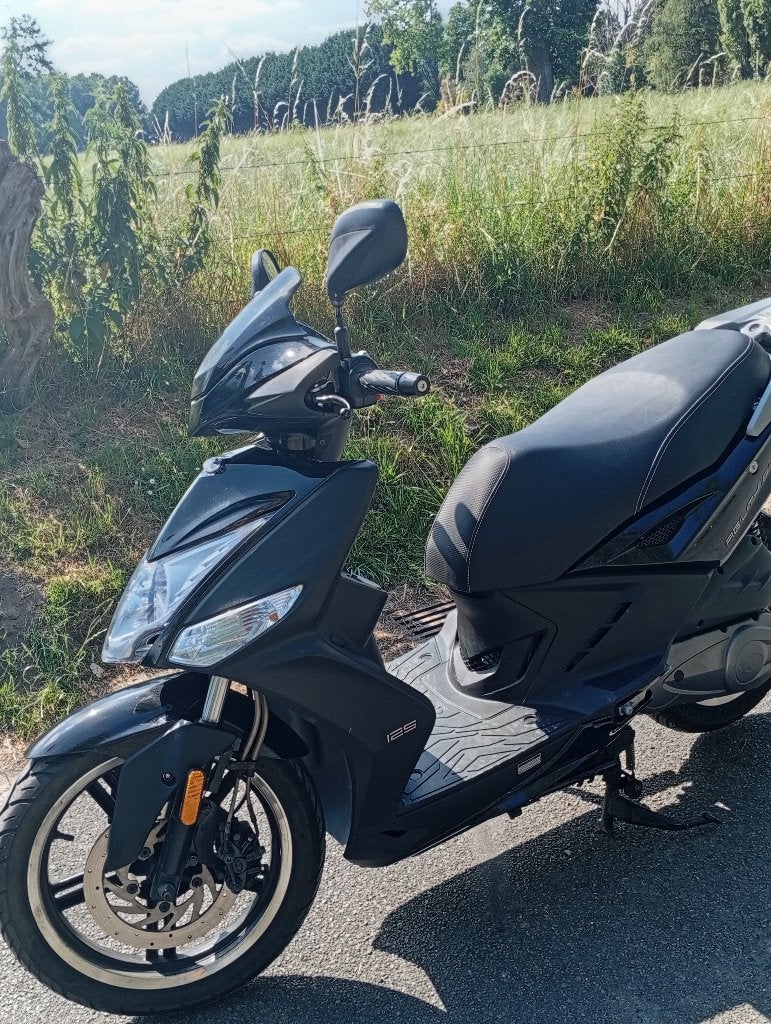 Scooter noir, Motoren, Scooter, Occasion, Kymco, 125 cc