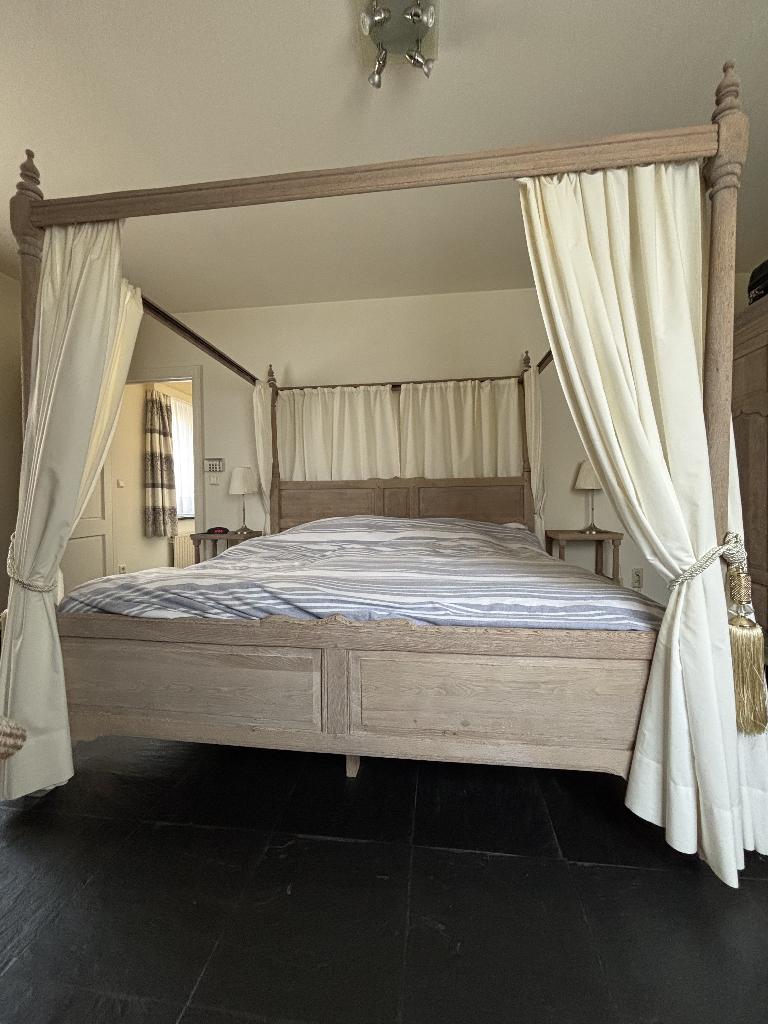 luxe slaapkamer met Hemelbed, kasten, kleerkasten en meer, Ophalen, Gebruikt, Tweepersoons