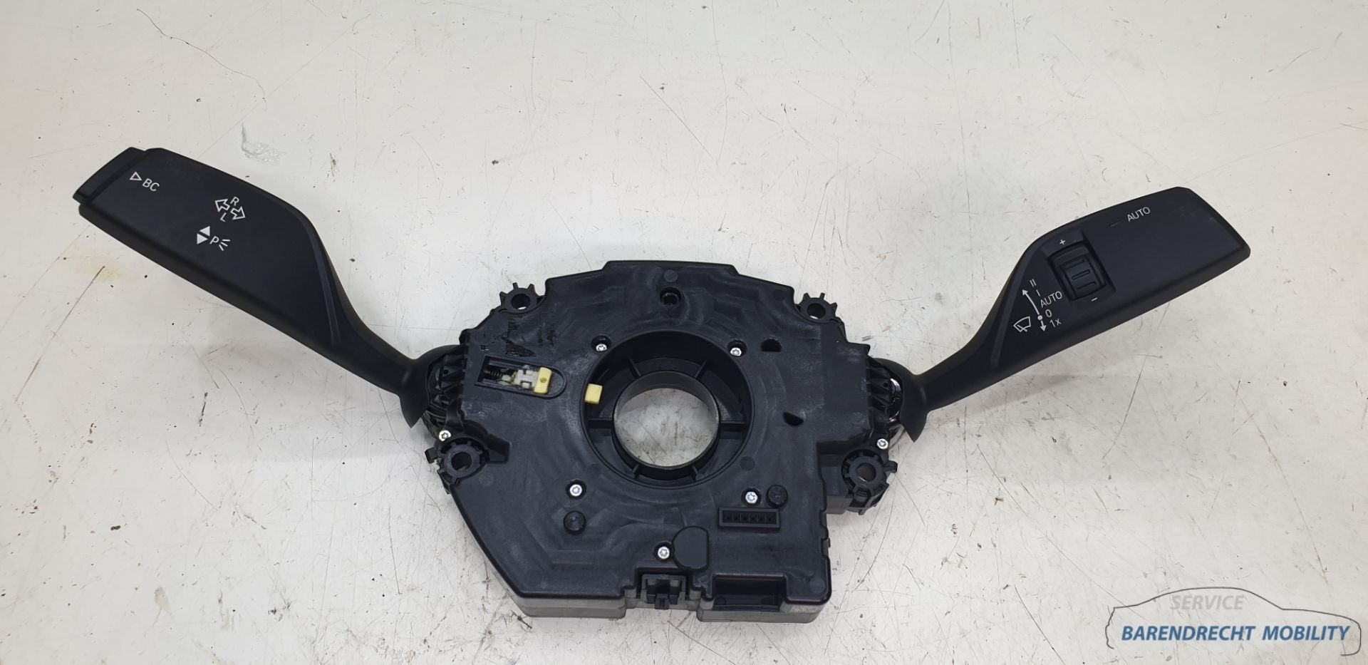 Stuurkolom schakelaar richtingaanwijzer BMW F30 10345753-00, Petuelring 130
80788  Munich, DE, Gebruikt, Info@bmw.de, BMW