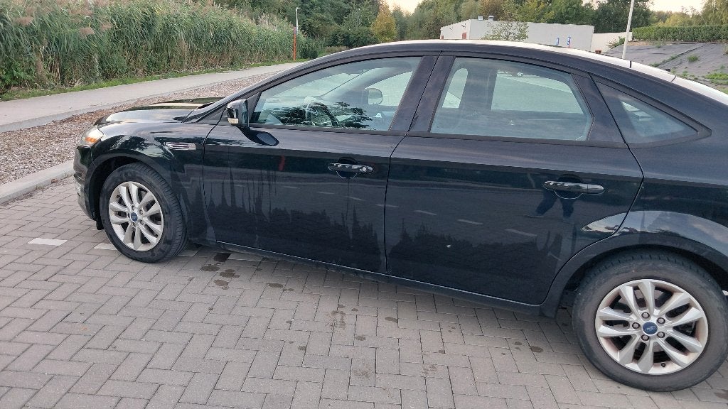 Ford mondeo 16TD  VERKOCHT, Auto's, Euro 5, Stof, Zwart, Mondeo