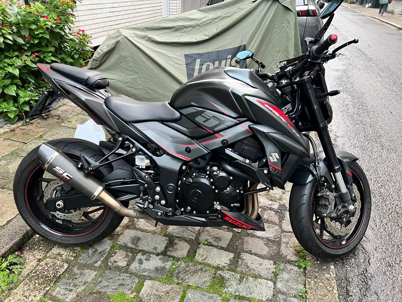 Suzuki GSX-750, Motoren
