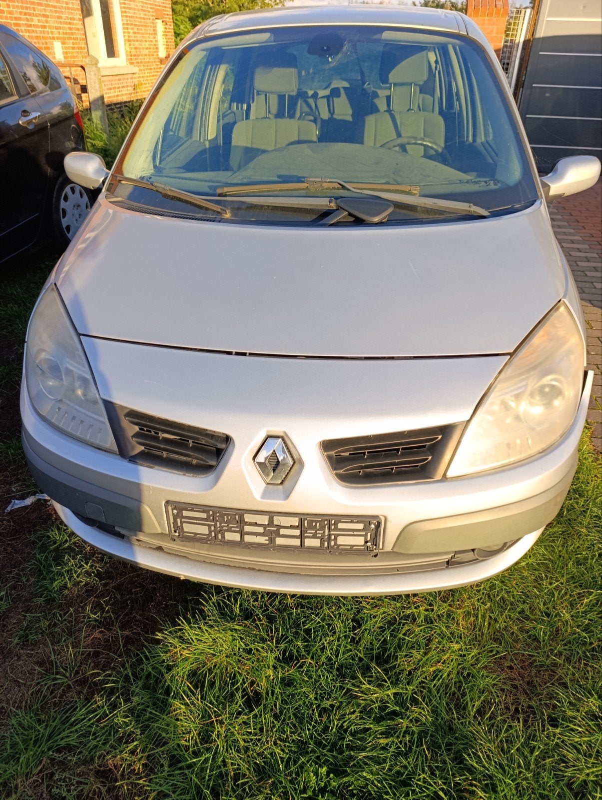 Renault Grand Scenic 1.9 Dci 7 places (marchand ou export)., Argent ou Gris, Achat, 7 places, Boîte manuelle