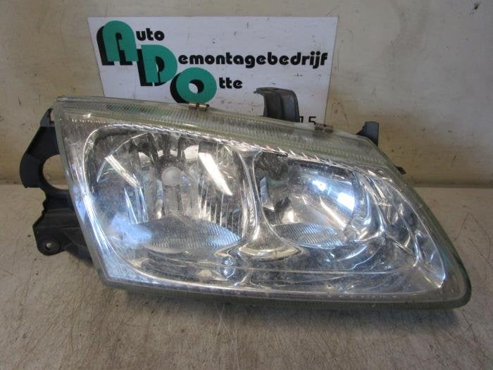 Koplamp rechts van een Nissan Almera (Almera 00-), Auto-onderdelen, Verlichting, Gebruikt, -, -, Ophalen of Verzenden