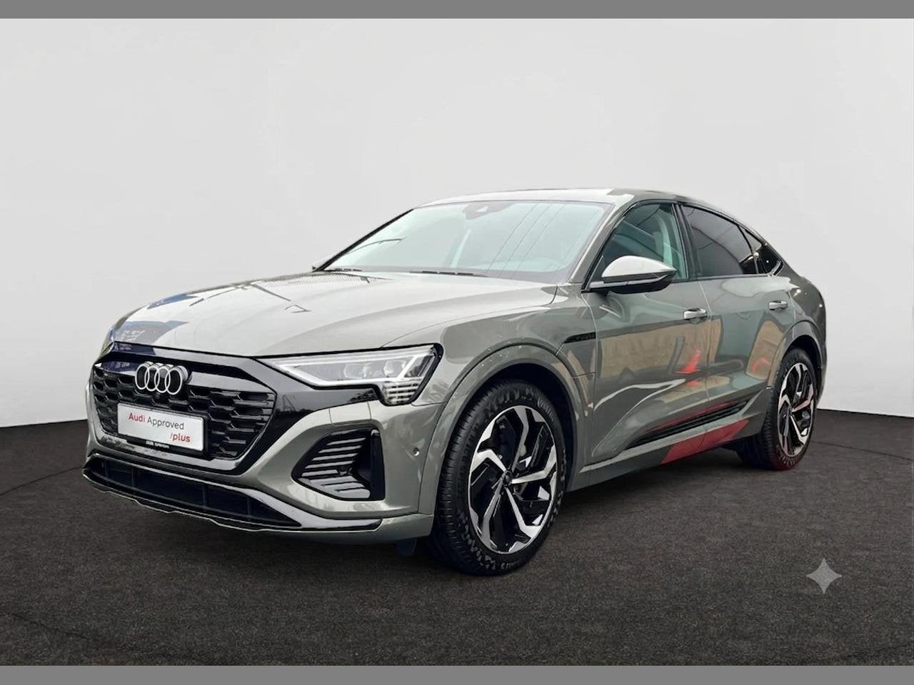 Audi Q8 e-tron Sportback Sportback e-Tron 106 kWh 55 Quattro, Autos, Argent ou Gris, Achat, Q8, Automatique