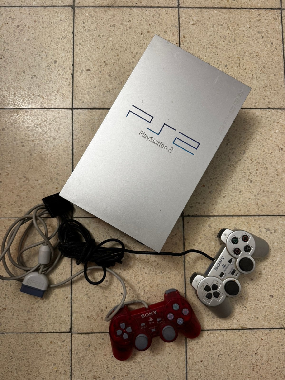 PlayStation 2, Ophalen, Gebruikt, Zilver, Met 2 controllers