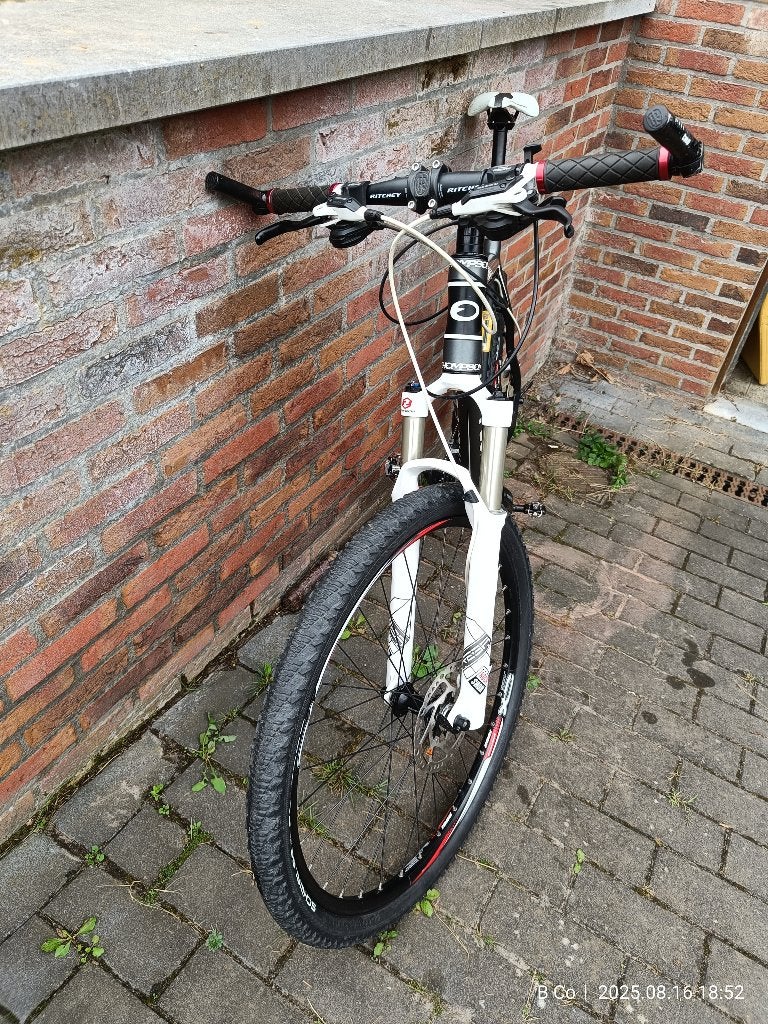 THOMPSON MTB  XC680, Enlèvement, Utilisé, Frein à disque, Autres marques