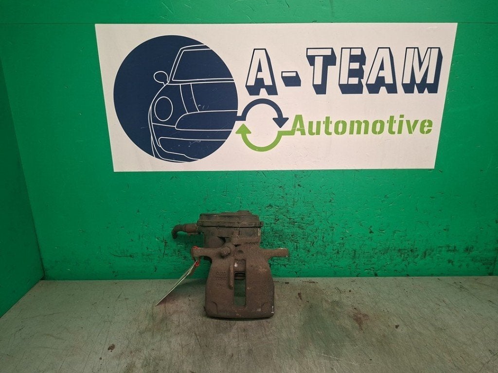 ETRIER DE FREIN ARRIÈRE DROIT Audi A4 (B8), Auto-Union-Straße  1,
85057  Ingolstadt, DE, Info@audi.de, Audi, Utilisé