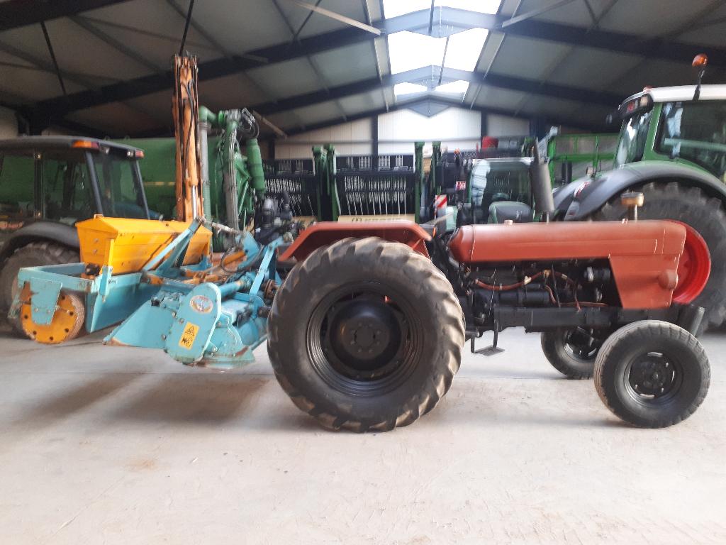 Tracteur DB + enfouisseuse de pierres professionnelle, Jardin & Terrasse, Clôtures de jardin, Utilisé, Enlèvement