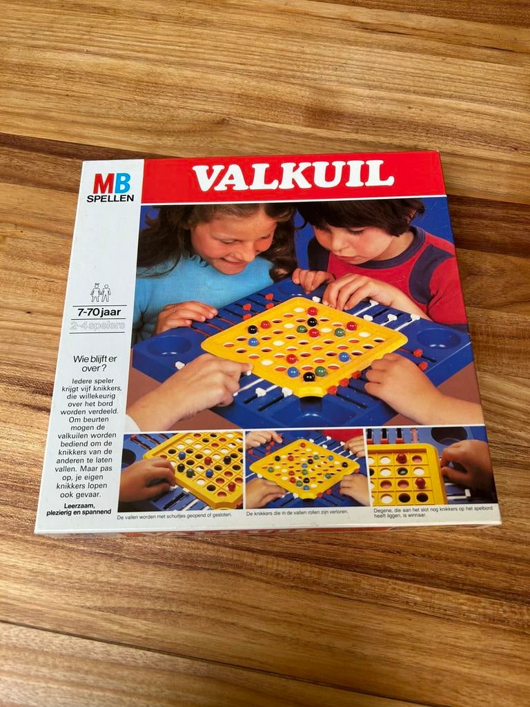 Origineel Valkuil spel van MB, Hobby en Vrije tijd, Drie of vier spelers, Ophalen, Zo goed als nieuw