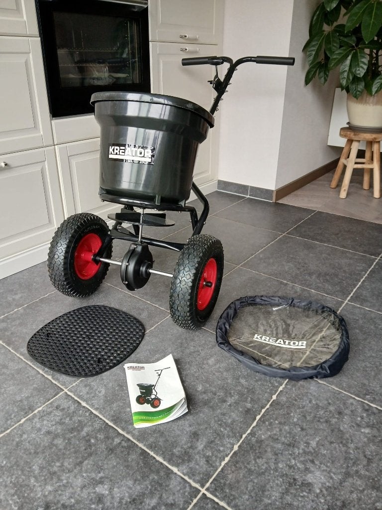 Strooiwagen kreator KRTGR9005 mest gazon, nieuwprijs €149, Tuin en Terras, Aarde en Mest, Ophalen, Mest