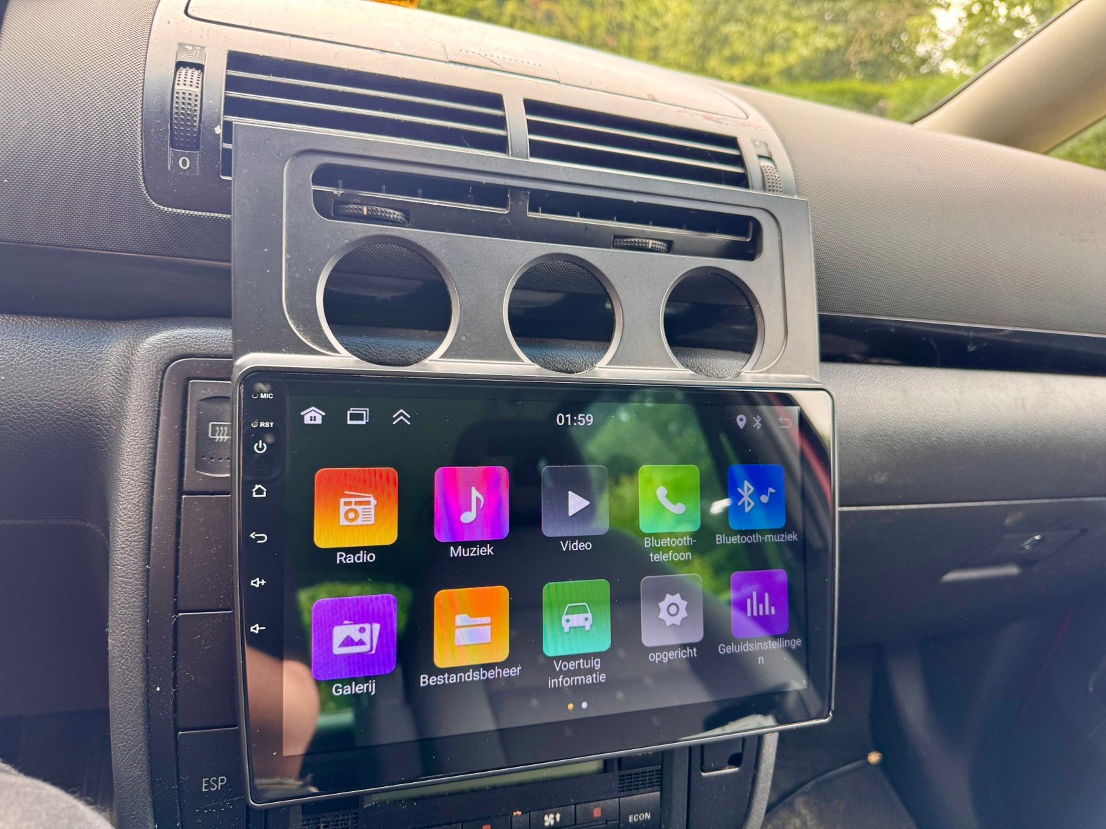 Navi 10” VW Touran, Enlèvement, Comme neuf
