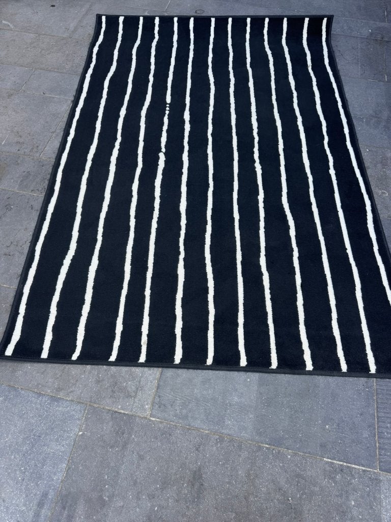 Joli tapis, Maison & Meubles, Ameublement | Tapis & Moquettes, 150 à 200 cm, Noir, Comme neuf, 100 à 150 cm