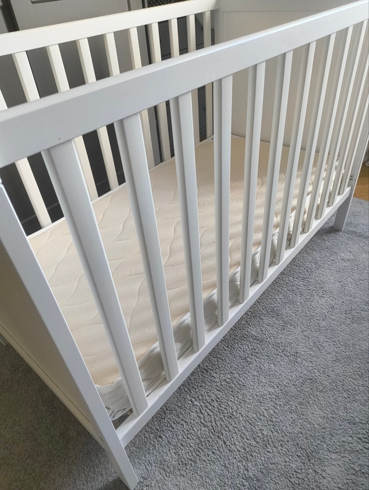 Lit bébé IKEA 60*120+matelas coco+protège-matelas+draps, Enlèvement, Utilisé, Lit