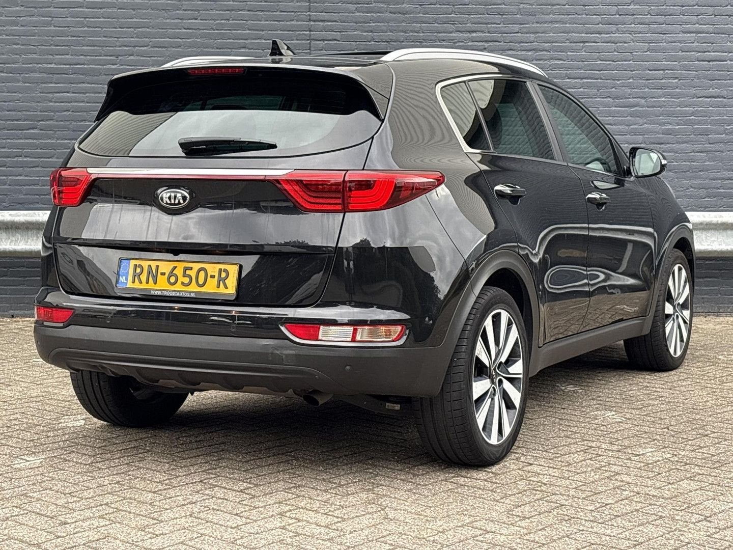 Kia Sportage 1.7 CRDI ExecutiveLine Automaat | € 9.900,- NET, Automaat, 129 g/km, Zwart, Diesel