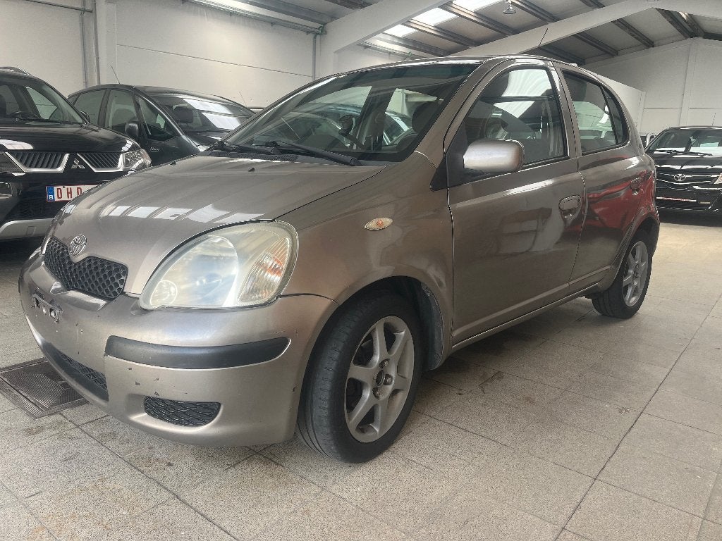 Toyota Yaris 1.3 Essence ⛽️ Airco, Argent ou Gris, Achat, Entreprise, Boîte manuelle