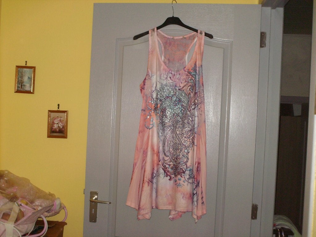 a vendre robe pour dame, Neuf, Enlèvement ou Envoi, Autres couleurs, Longueur genou