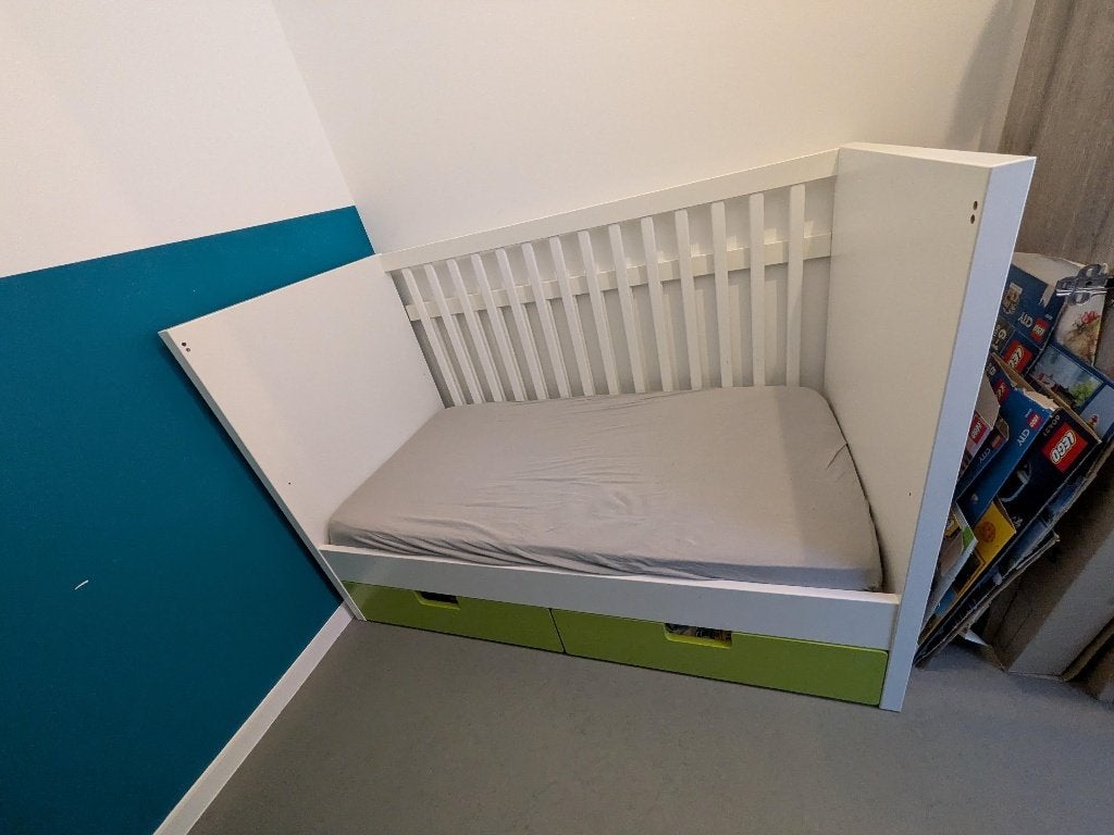 Lit bébé IKEA Stuva blanc-vert, Enlèvement, Utilisé