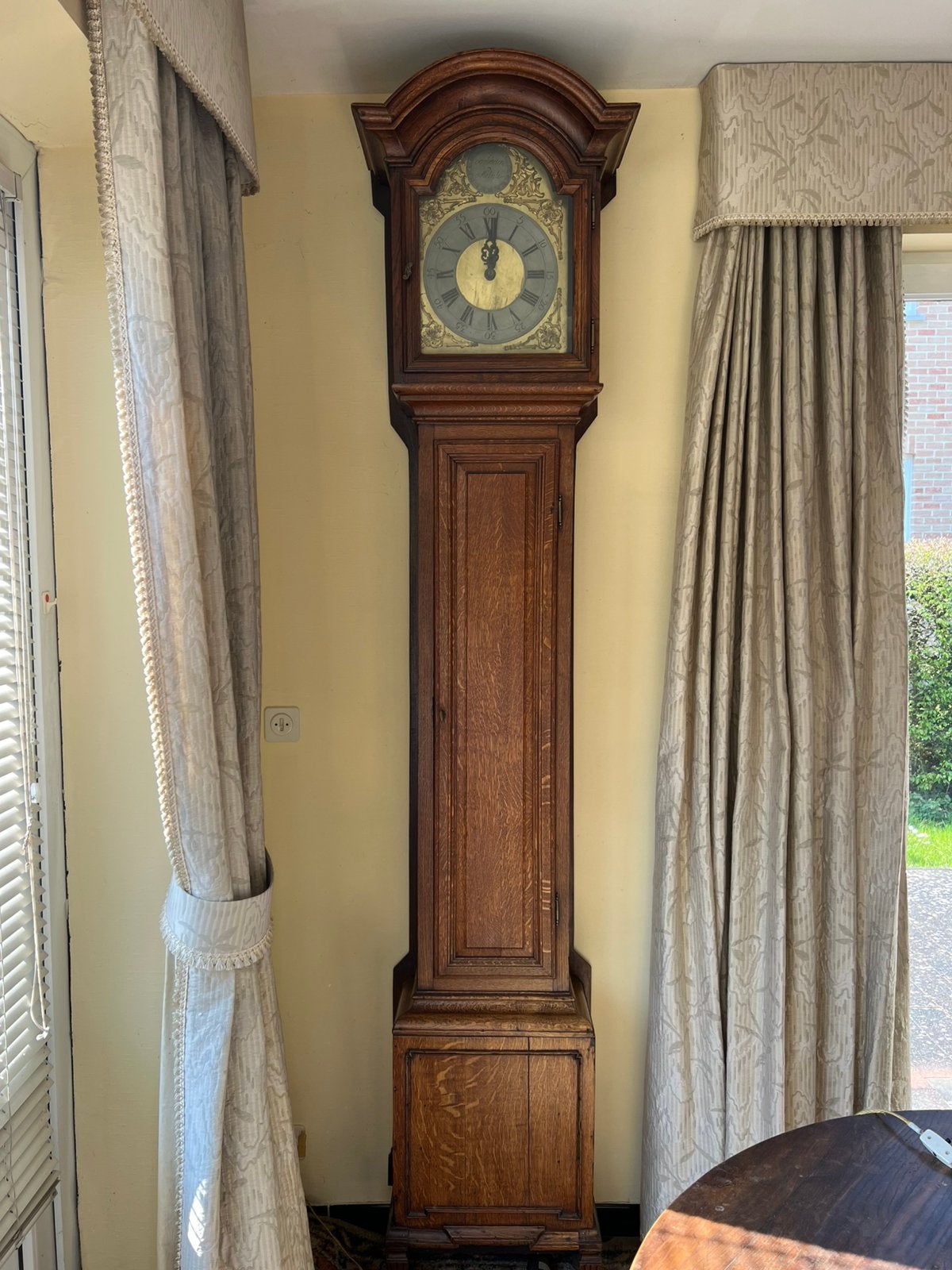 Horloge grand-père ancienne en chêne massif, Enlèvement