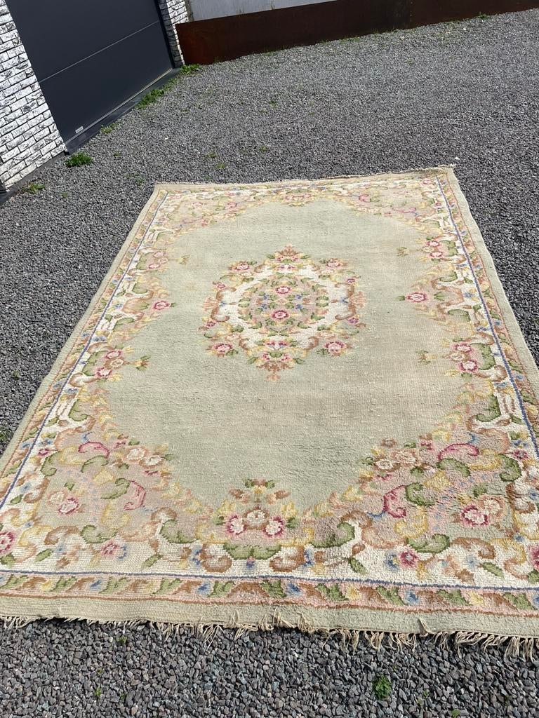tapis chinois, Enlèvement
