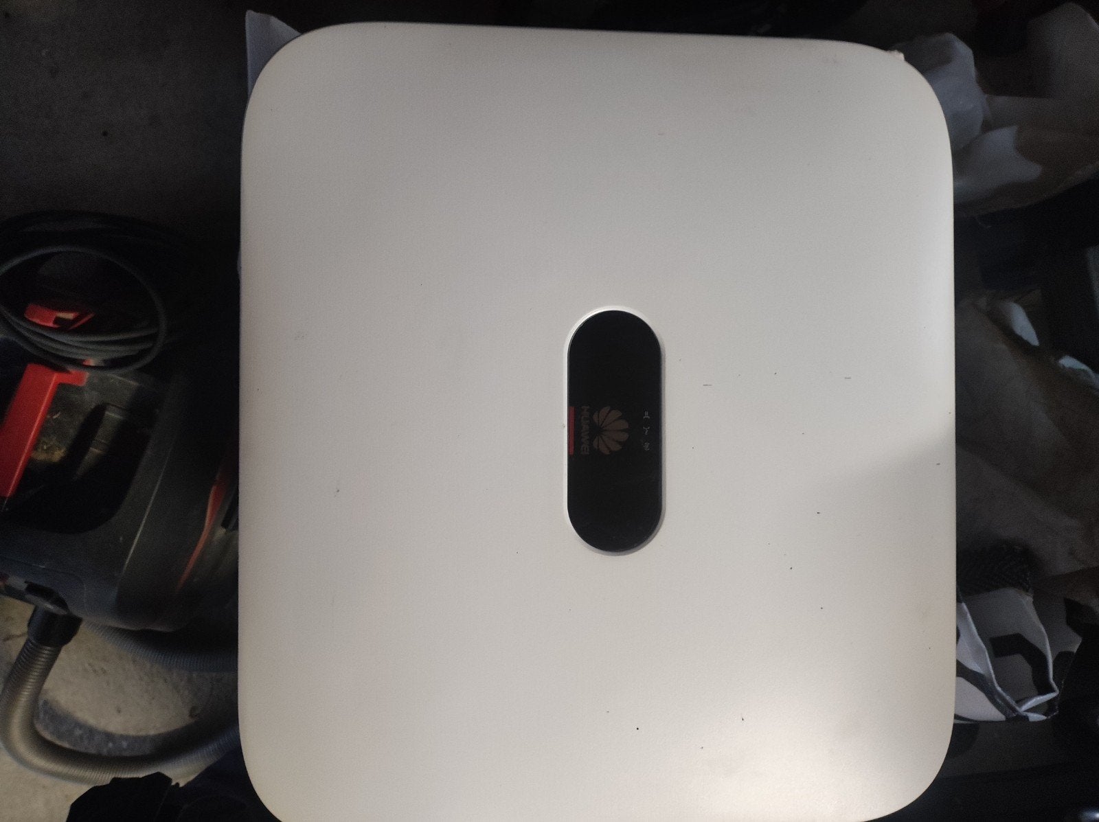 Huawei omvormer 3,3kWh, Bricolage & Construction, Enlèvement, Comme neuf, Autres types, 200 watts-crêtes ou plus