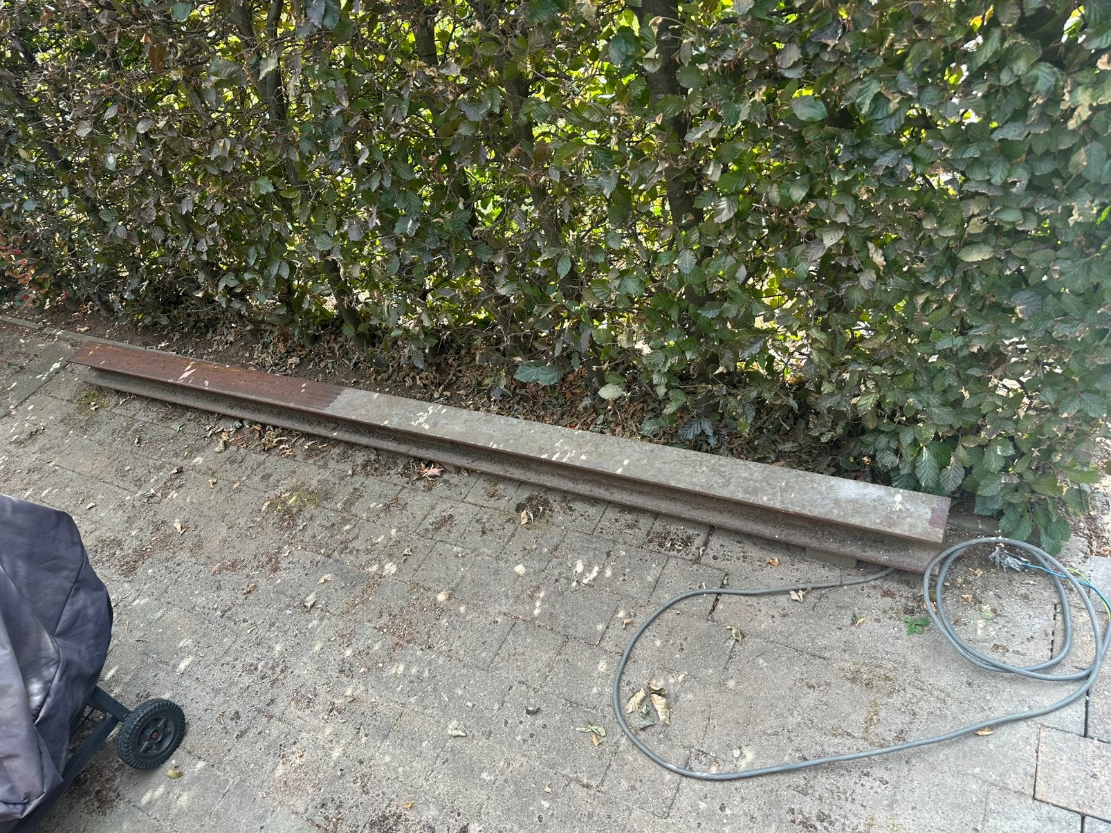 Poutrel, Enlèvement, Comme neuf