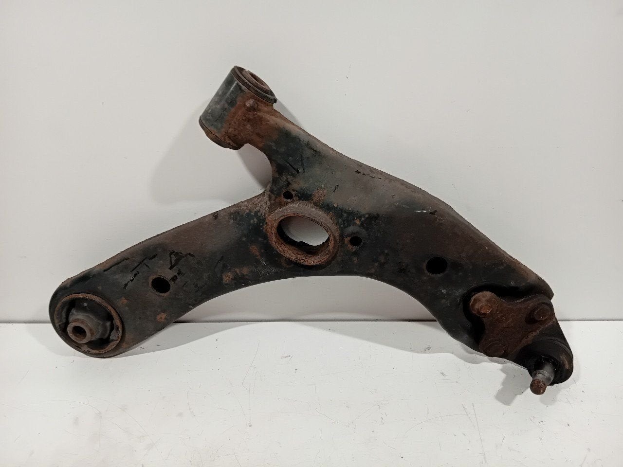 Draagarm links voor Toyota Avensis, Autos : Pièces & Accessoires, Suspension & Châssis, Toyota, Utilisé, Origine de la pièce connue
