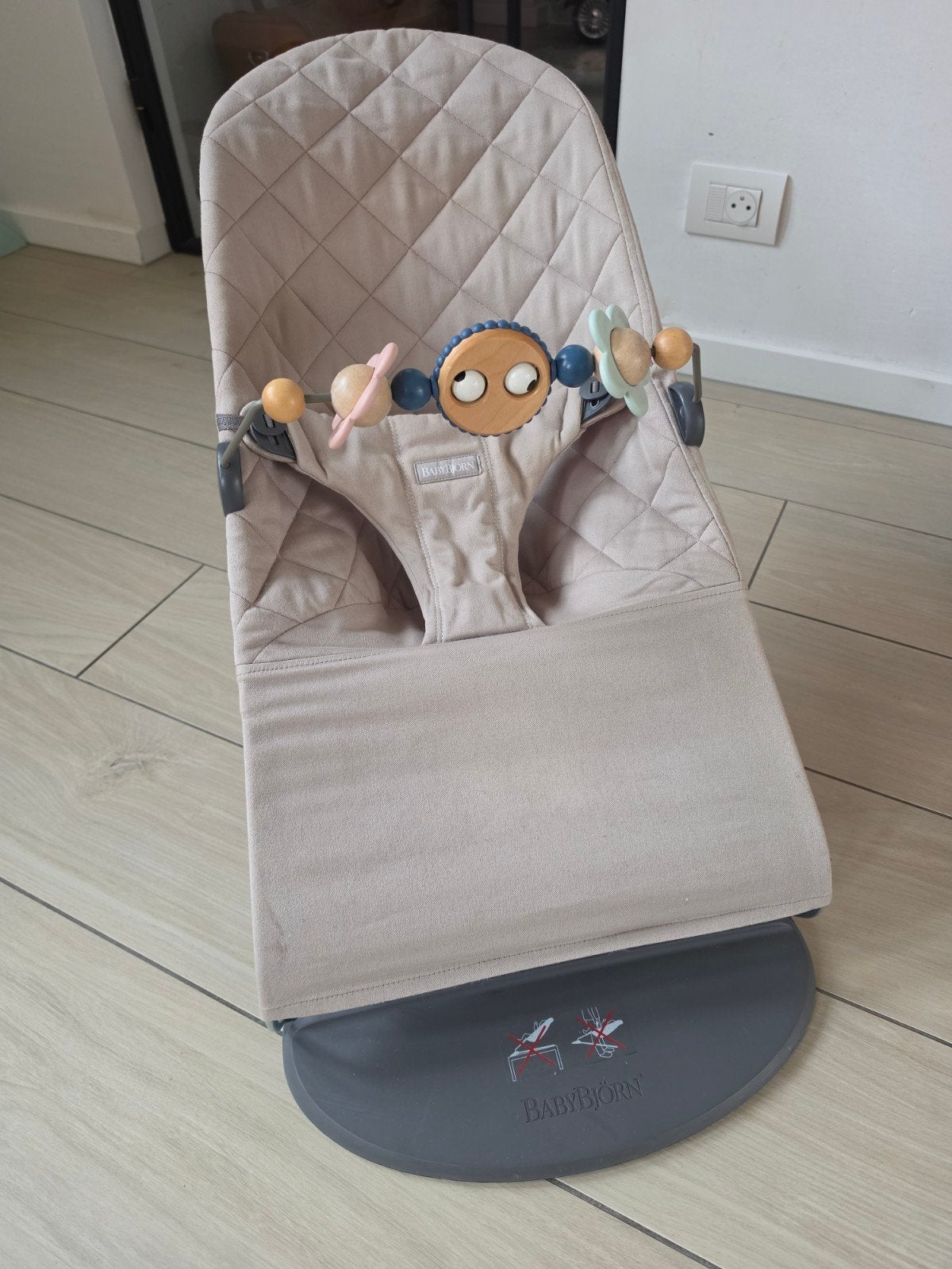 Transat BabyBjörn avec arche de jeu, Enfants & Bébés, Enlèvement, Chaise rebondissante, Réglable