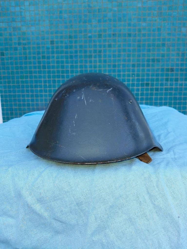 NVA/DDR helm, 1ste model M56., Ophalen of Verzenden