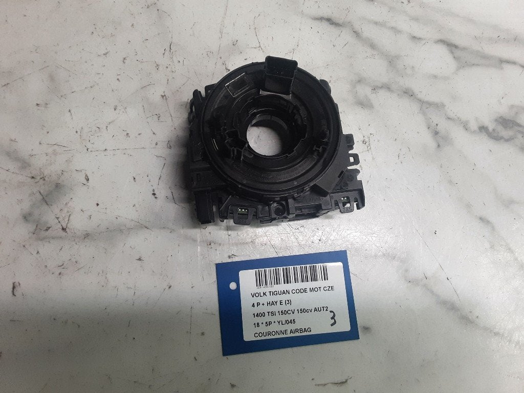 AIRBAGRING Volkswagen Tiguan (AD1) (5Q0953549D), Gebruikt, Volkswagen, Mevr. I. Hauben, Rue de l'Espoir 34 34
4030  GRIVEGNÉE, BE