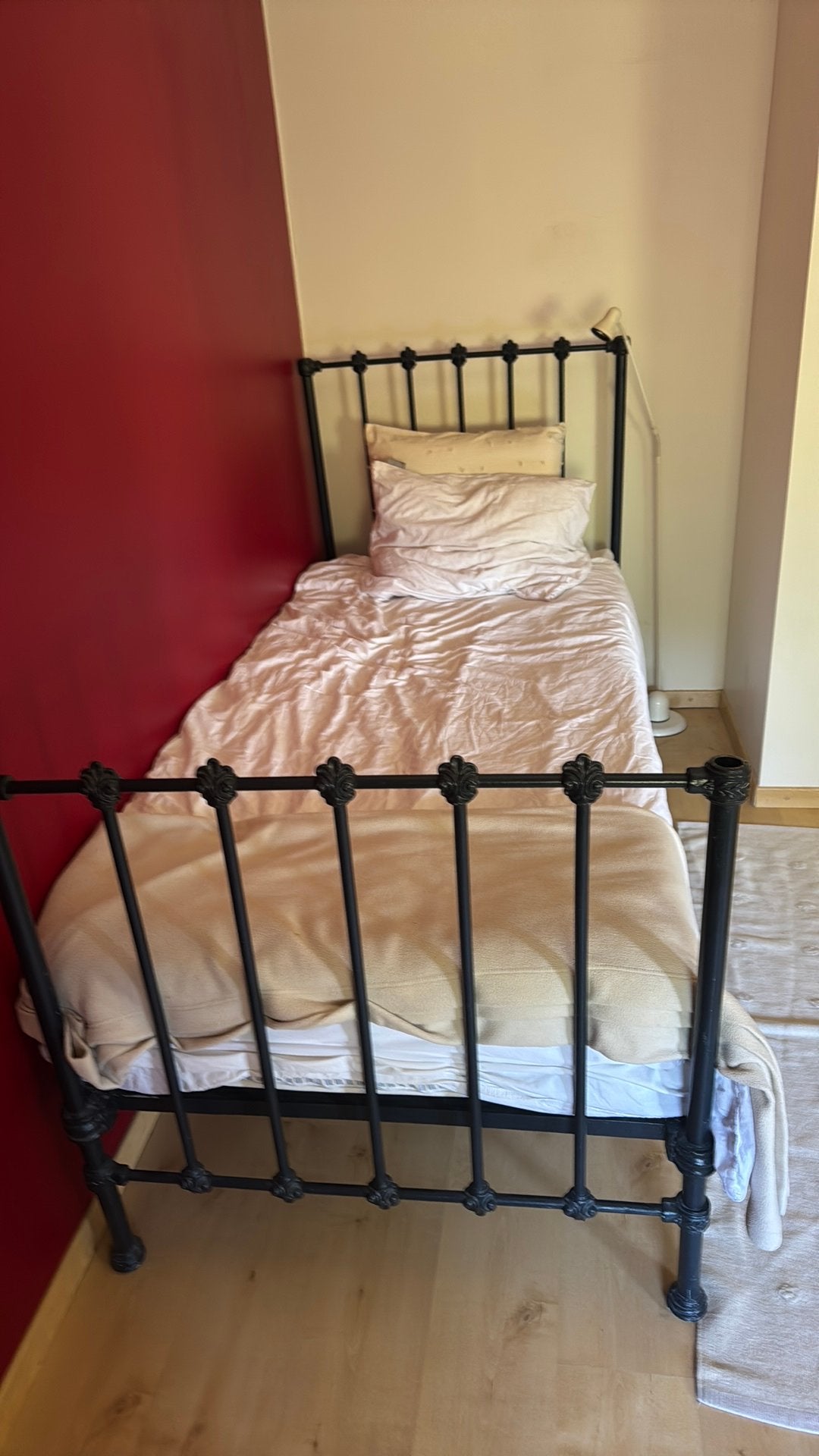 Eénpersoonsbed, Antiek en Kunst, Antiek | Meubels | Bedden, Ophalen
