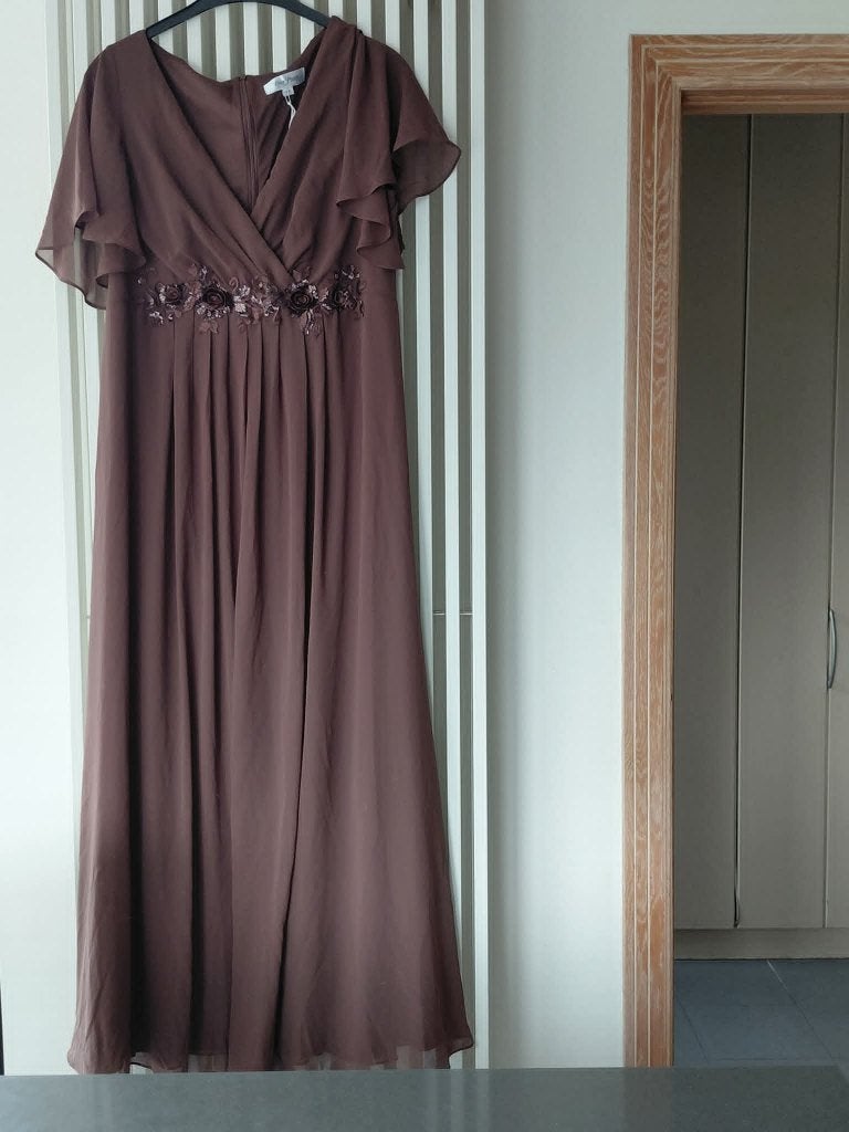 Avondjurk bruin 1XL, Kleding | Dames, Bruin, Maat 46/48 (XL) of groter, Nieuw, Ophalen of Verzenden