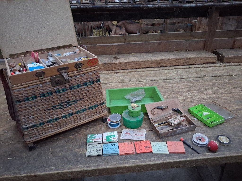 petit materiel de peche, Sports nautiques & Bateaux, Enlèvement