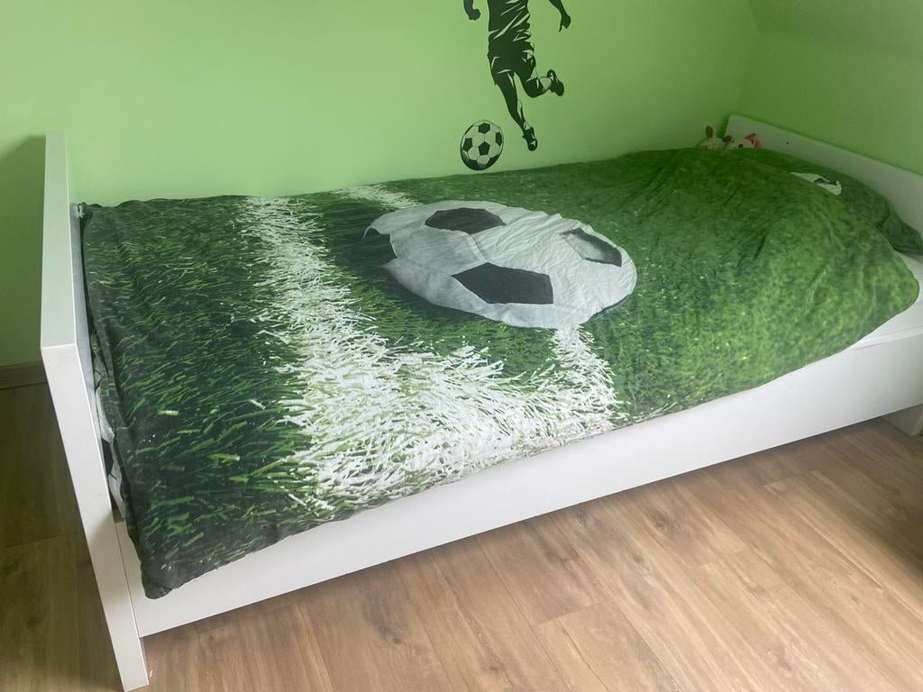 Eén persoonsbed met lattenbodem en matras, Ophalen, Zo goed als nieuw, Lattenbodem