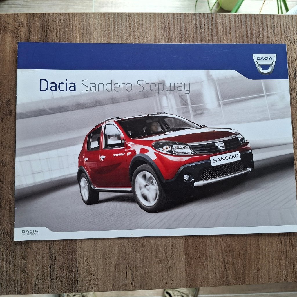 DACIA  SANDERO STEPWAY 11/2010   BNL, Livres, Enlèvement ou Envoi, Neuf, Autres marques