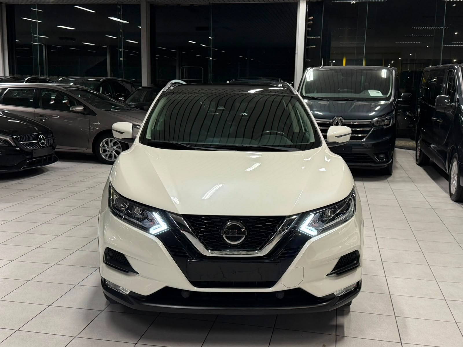 Nissan Qashqai Automatique 1.3i Essence 117kW Euro 6, Autos, Achat, Euro 6, Cruise Control, Autres couleurs