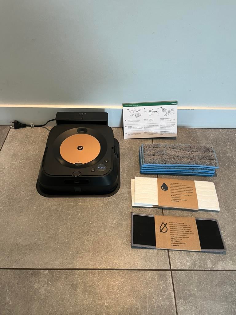 Irobot Br jet M6 met toebehoren, Electroménager, Enlèvement, Comme neuf