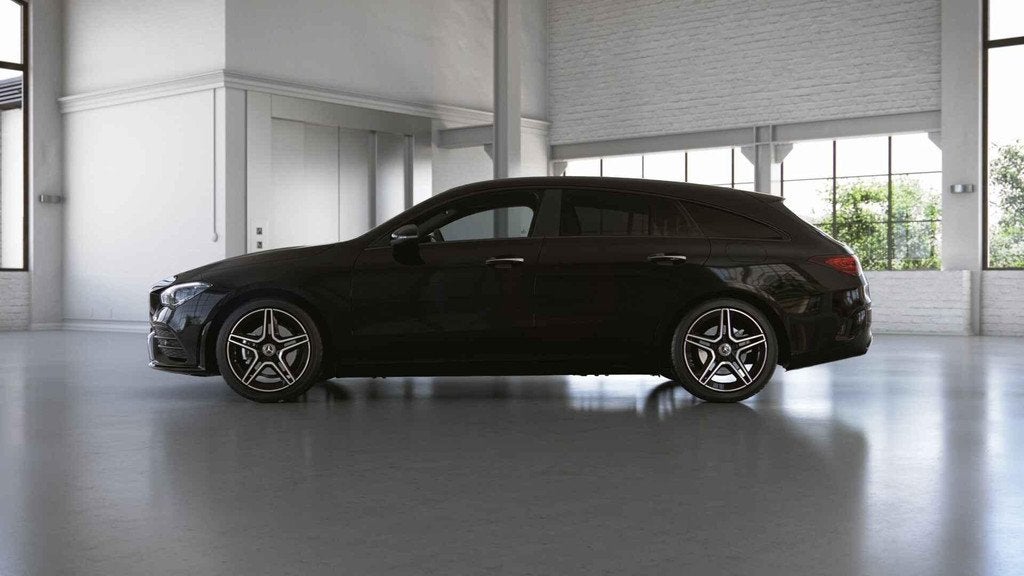 Mercedes-Benz CLA-Klasse 180 Shooting Brake AMG Line Night P, Auto's, Mercedes-Benz, CLA, Stof, 4 cilinders, 136 pk
