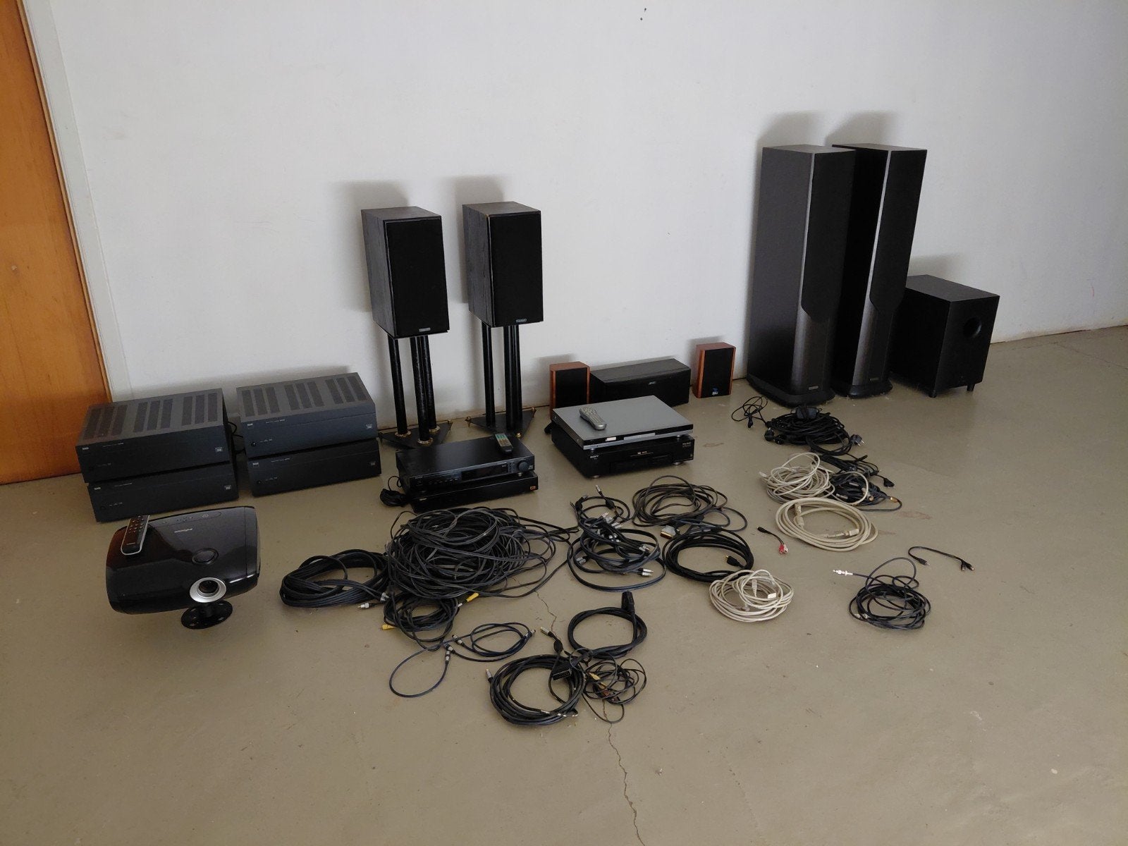 Home cinéma 7.1 avec  4 Ampli NAD, TV, Hi-fi & Vidéo, Enlèvement, Utilisé, Autres marques