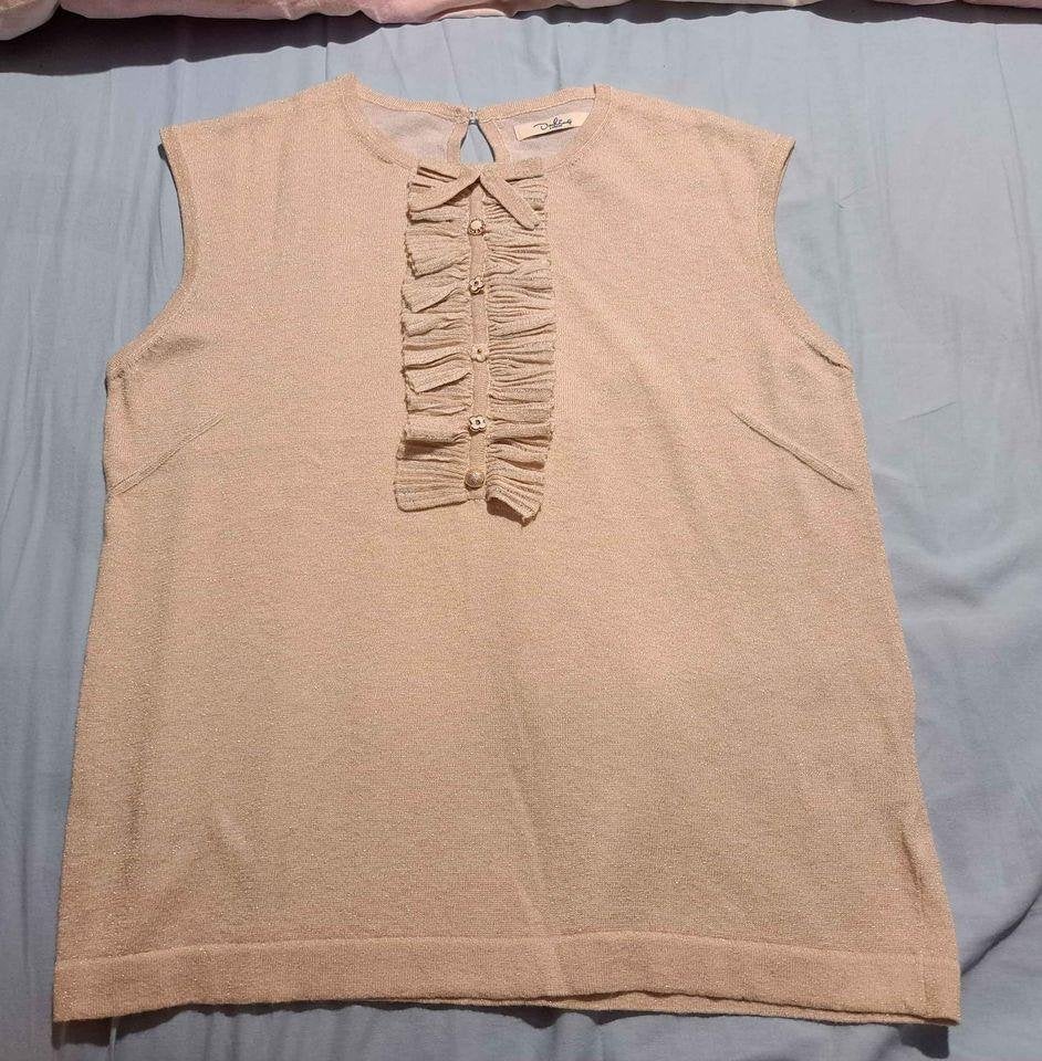 Darling London mouwloze top met ruches - Maat 38, Kleding | Dames, Topjes, Beige, Ophalen of Verzenden, Zo goed als nieuw, Zonder mouw
