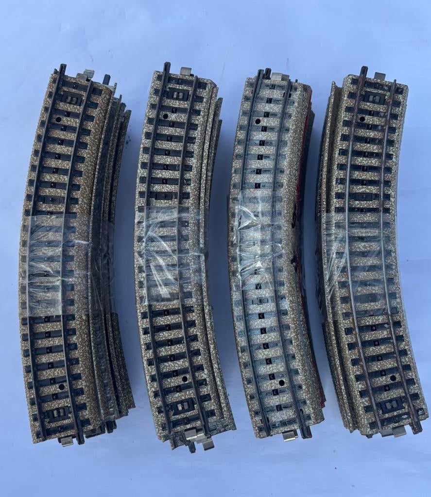 40 Märklin gebogen sporen, Hobby en Vrije tijd, Overige merken, Wisselstroom, Gebruikt, Rails