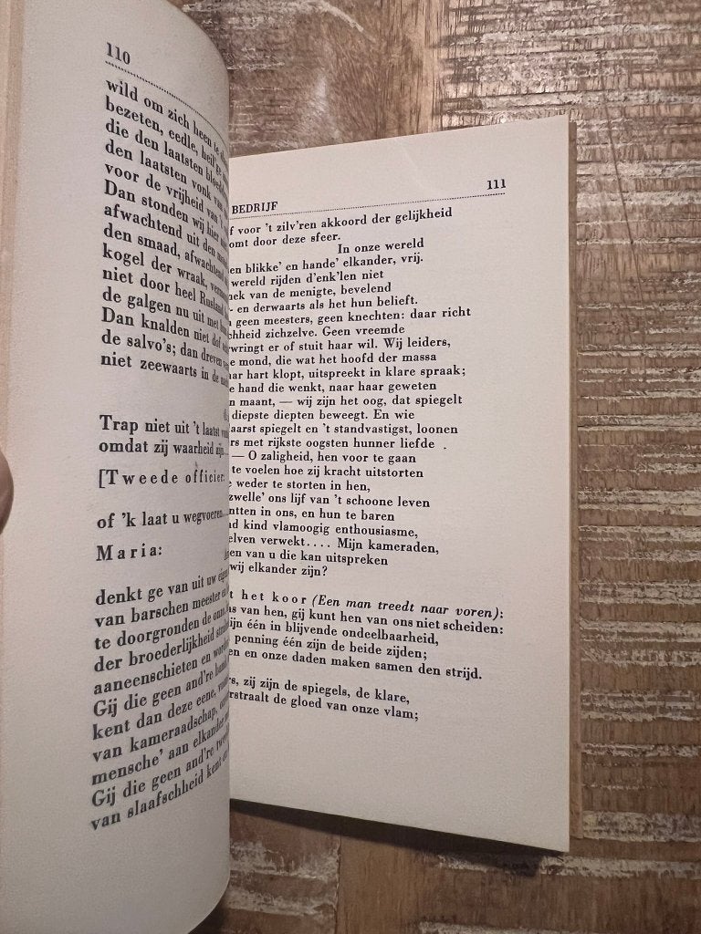 De opstandelingen - H. Roland Holst - Van Der Schalk, Livres, Art & Culture | Danse & Théâtre, Enlèvement ou Envoi, Utilisé, Théâtre