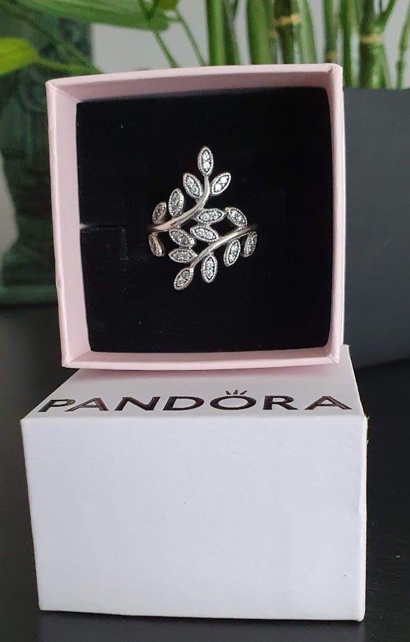 NEGEN!! PANDORA Ring met sprankelende bladeren in zilver, Handtassen en Accessoires, Ringen, Ophalen, Nieuw, Dame, Zilver