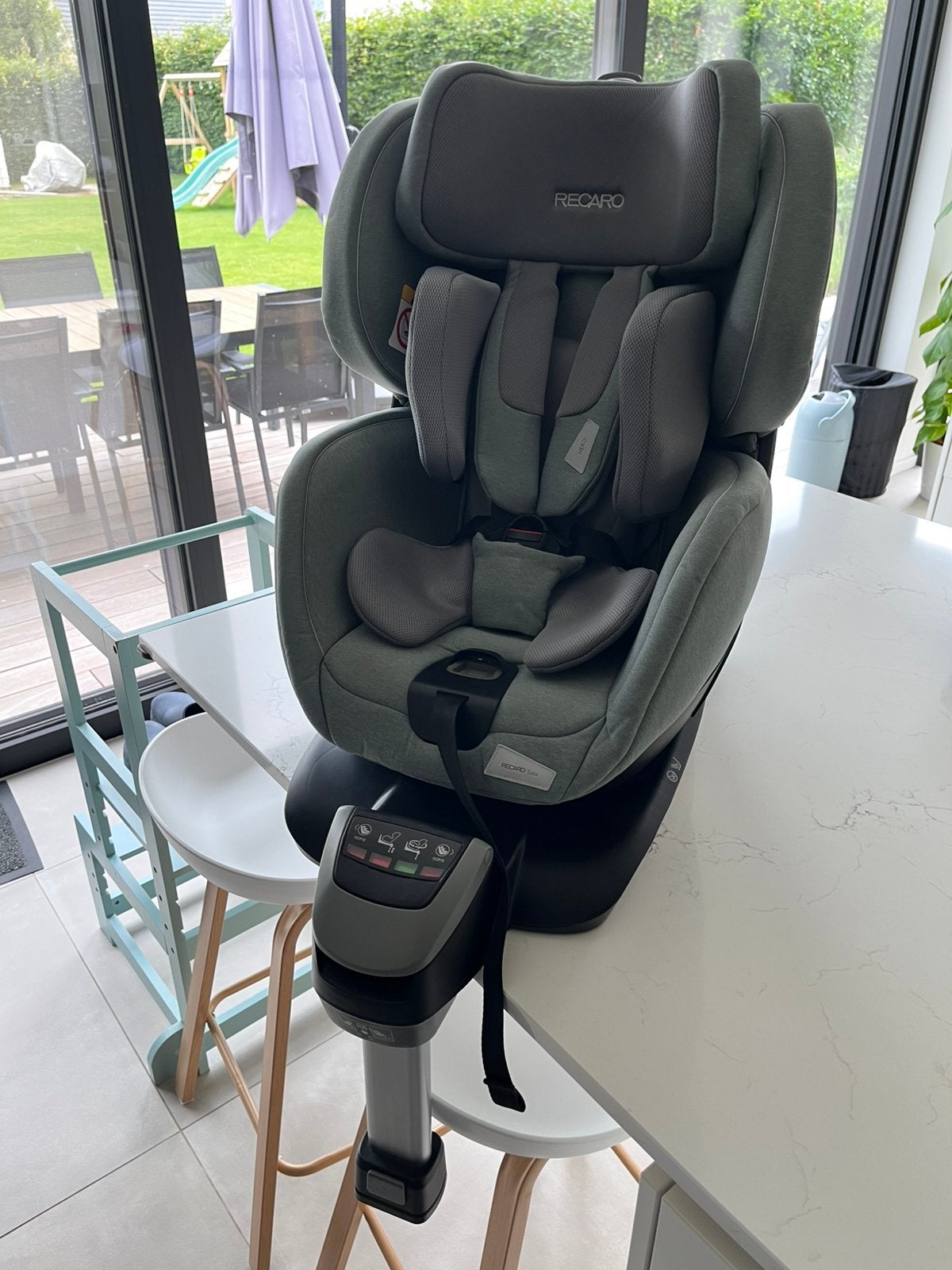 Autostoel - Recaro Salia i-size Prime - Grijs, Kinderen en Baby's, Autostoeltjes, 0 t/m 18 kg, Verstelbare rugleuning, Zo goed als nieuw